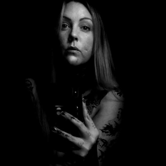 Meet your Posher, Jess - Picture 1 of 1